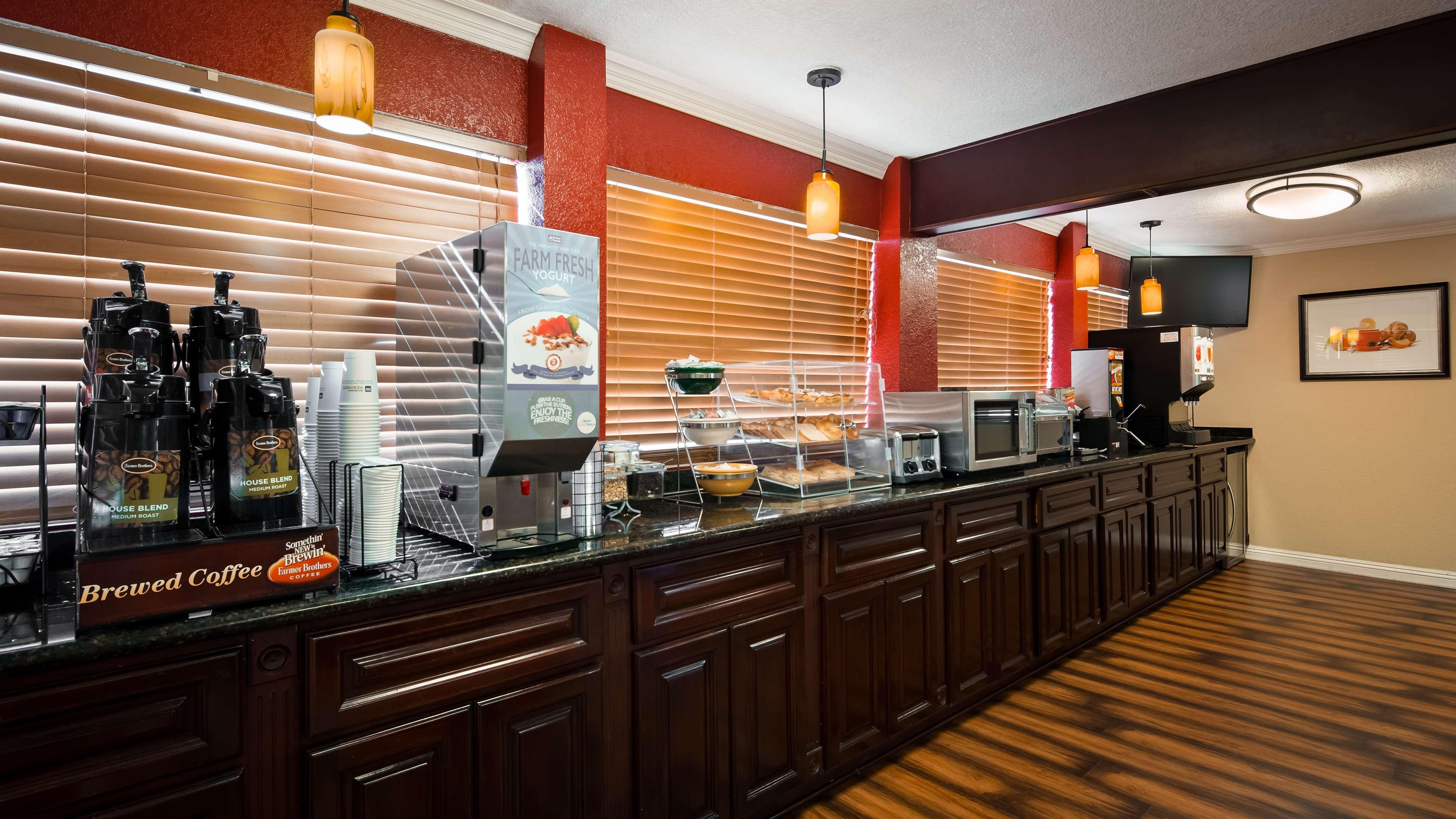 Best Western Desert Winds Mojave Ngoại thất bức ảnh